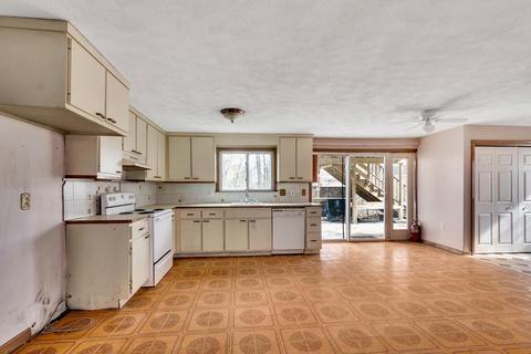 36 Stevens St, Stoneham, MA 02180 photo 15