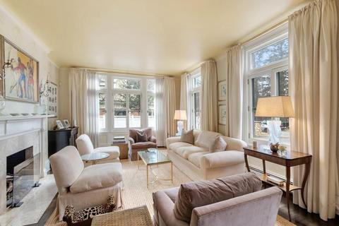 2 Springdale Ave, Wellesley, MA 02481 photo 5