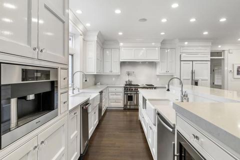 2 Springdale Ave, Wellesley, MA 02481 photo 8