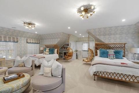 2 Springdale Ave, Wellesley, MA 02481 photo 26