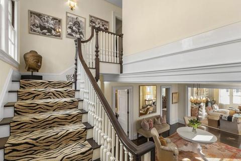 2 Springdale Ave, Wellesley, MA 02481 photo 15