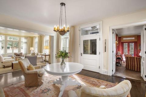 2 Springdale Ave, Wellesley, MA 02481 photo 3