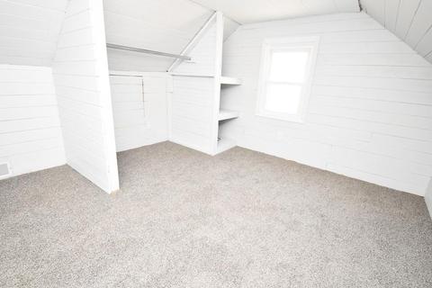 200 Windemere St, Springfield, MA 01104 photo 16