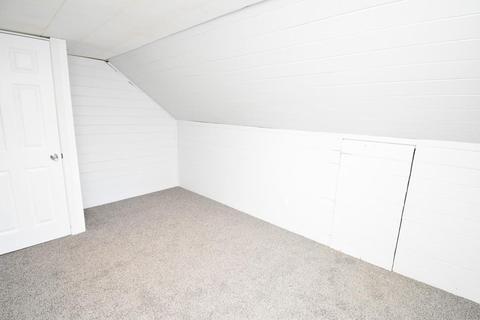 200 Windemere St, Springfield, MA 01104 photo 15