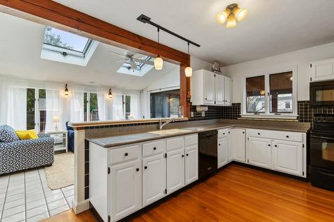 59 County Way Ext, Beverly, MA 01915 photo 8