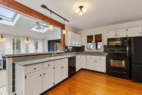 59 County Way Ext, Beverly, MA 01915 photo 9
