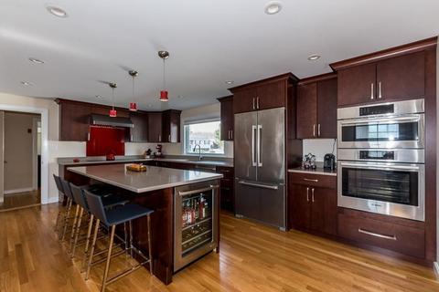 71 Scott Cir, Dedham, MA 02026 photo 6