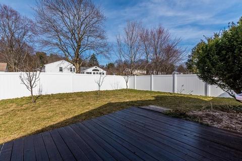 71 Scott Cir, Dedham, MA 02026 photo 38
