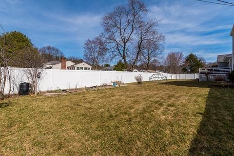 71 Scott Cir, Dedham, MA 02026 photo 42