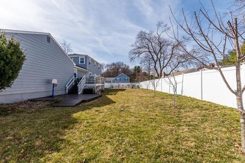 71 Scott Cir, Dedham, MA 02026 photo 39