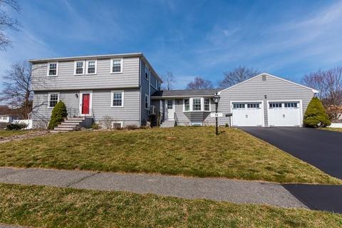 71 Scott Cir, Dedham, MA 02026 photo 5