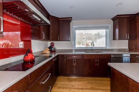71 Scott Cir, Dedham, MA 02026 photo 9