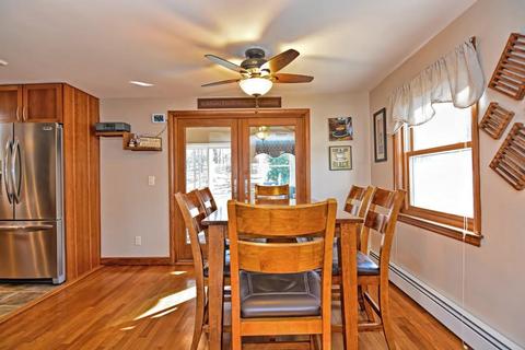 22 Cherry Ave, Stoneham, MA 02180 photo 8
