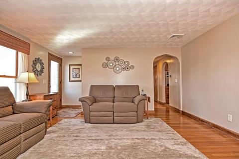 22 Cherry Ave, Stoneham, MA 02180 photo 16