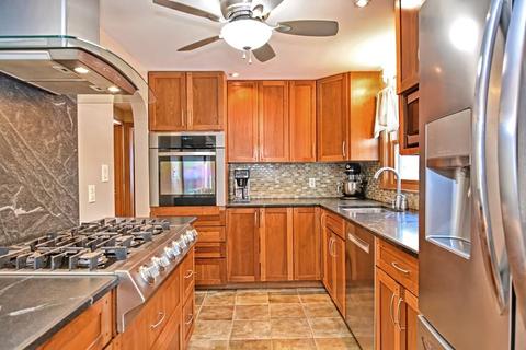 22 Cherry Ave, Stoneham, MA 02180 photo 6