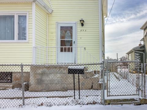 895 Grinnell St, Fall River, MA 02721 photo 4