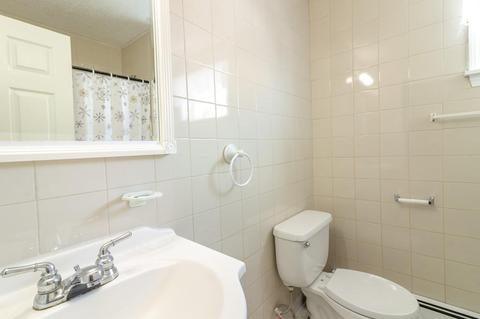 895 Grinnell St, Fall River, MA 02721 photo 23