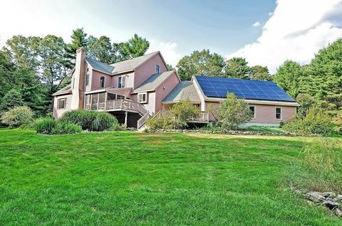 118 Chestnut St, Upton, MA 01568 photo 1