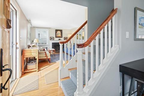 6 Birch Cir, Hingham, MA 02043 photo 3