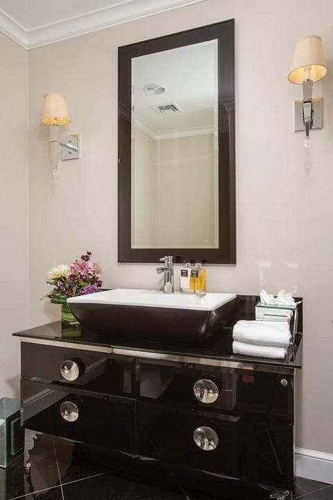 101 Blake Rd, Brookline, MA 02445 photo 15