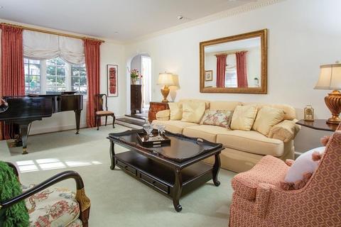 101 Blake Rd, Brookline, MA 02445 photo 14