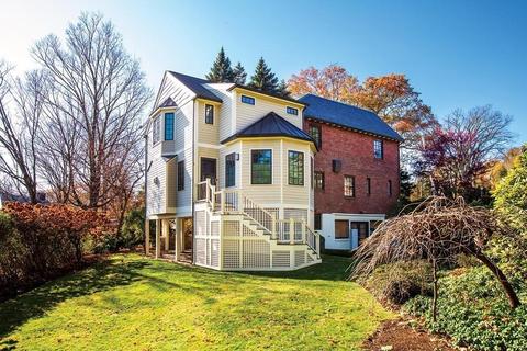 101 Blake Rd, Brookline, MA 02445 photo 27