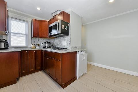 60 Estes St, Everett, MA 02149 photo 8