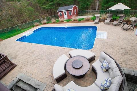 19 Mohawk Rd, Raynham, MA 02767 photo 4