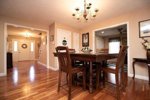 19 Mohawk Rd, Raynham, MA 02767 photo 11