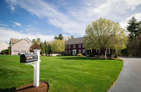 19 Mohawk Rd, Raynham, MA 02767 photo 1