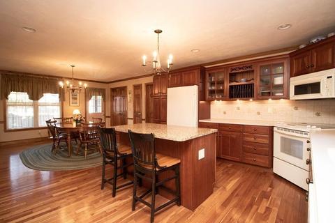 19 Mohawk Rd, Raynham, MA 02767 photo 28