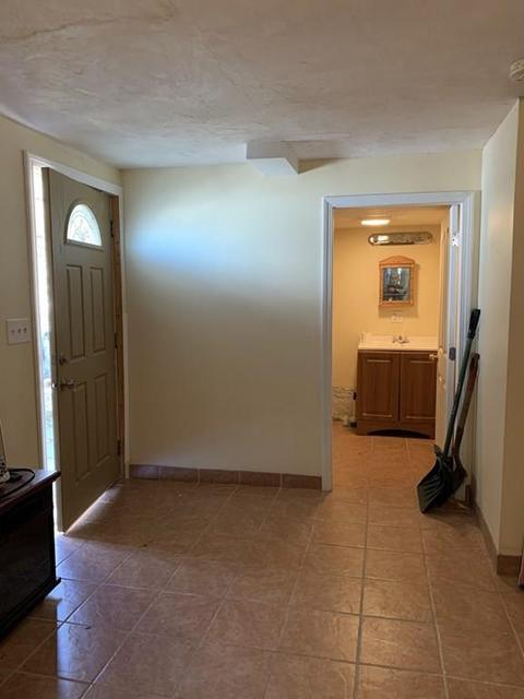 7 Riverview St, Fall River, MA 02724 photo 6