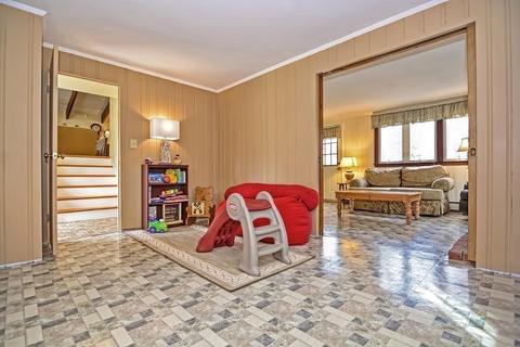 45 Walnut, Millis, MA 02054 photo 22