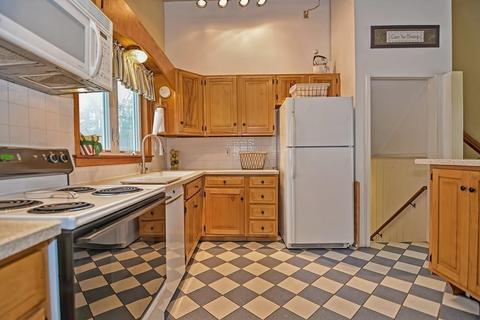 45 Walnut, Millis, MA 02054 photo 9