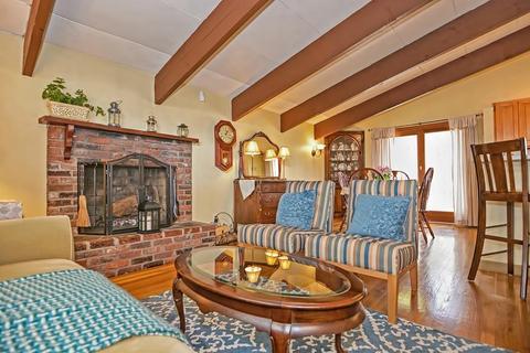 45 Walnut, Millis, MA 02054 photo 3