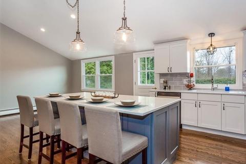 38 Basil Rd, Chicopee, MA 01020 photo 6
