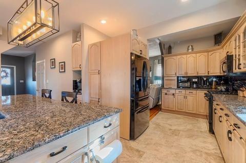 18 Henry St, Everett, MA 02149 photo 1