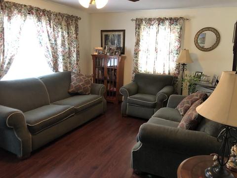 180 Mildred Ave, Springfield, MA 01104 photo 2