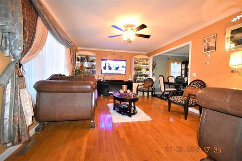 27 Aberdeen Rd, Springfield, MA 01109 photo 12