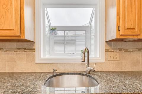 55 Dutchess St, Springfield, MA 01129 photo 22