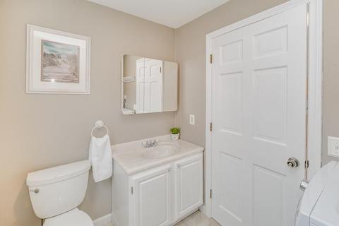 55 Dutchess St, Springfield, MA 01129 photo 24