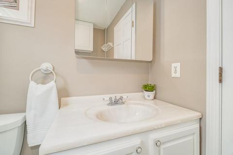 55 Dutchess St, Springfield, MA 01129 photo 25