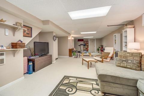 55 Dutchess St, Springfield, MA 01129 photo 27