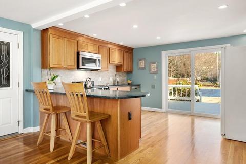 16 Spring Rd, Weston, MA 02493 photo 5