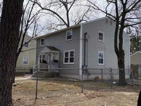 87 Curve St, Springfield, MA 01104 photo 3