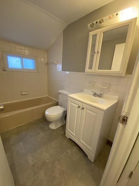 87 Curve St, Springfield, MA 01104 photo 14