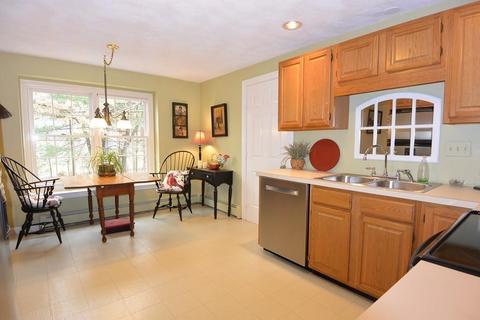 4 Bear Path, Clinton, MA 01510 photo 12