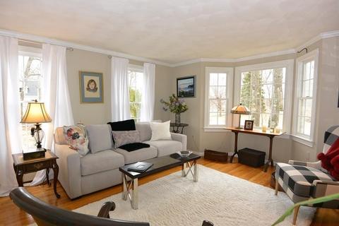 4 Bear Path, Clinton, MA 01510 photo 2