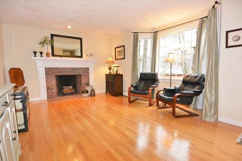 4 Bear Path, Clinton, MA 01510 photo 8