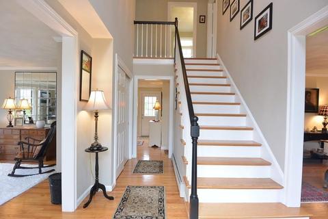 4 Bear Path, Clinton, MA 01510 photo 16